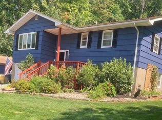 4 Emerald Dr, Highland Lakes, NJ 07422