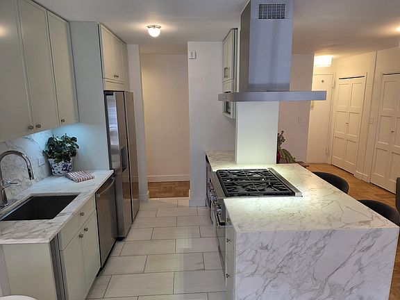 5th image of 245 E 24th St APT 2G