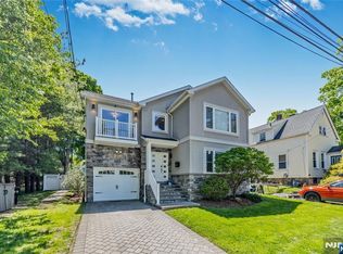 82 Monroe Ave, Cresskill, NJ 07626