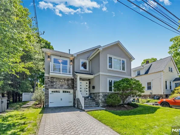 82 Monroe Ave, Cresskill, NJ 07626