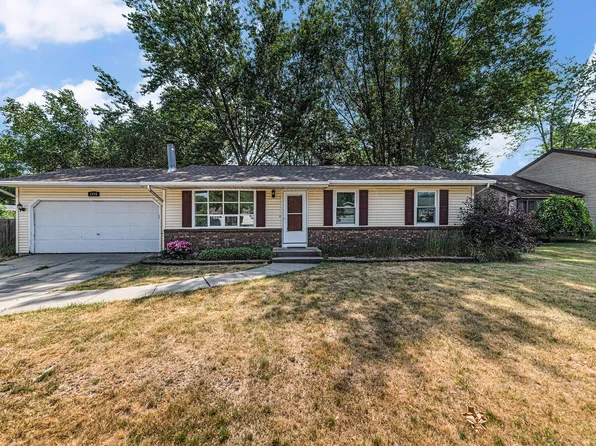 1710 Stone Mill Rd, Kalamazoo, MI 49006