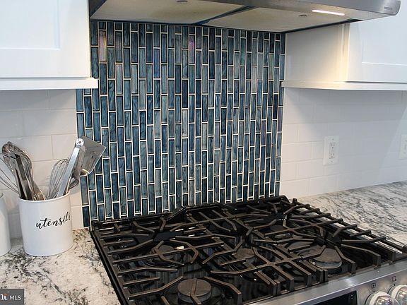 5th image of 107 Sarvis Ct