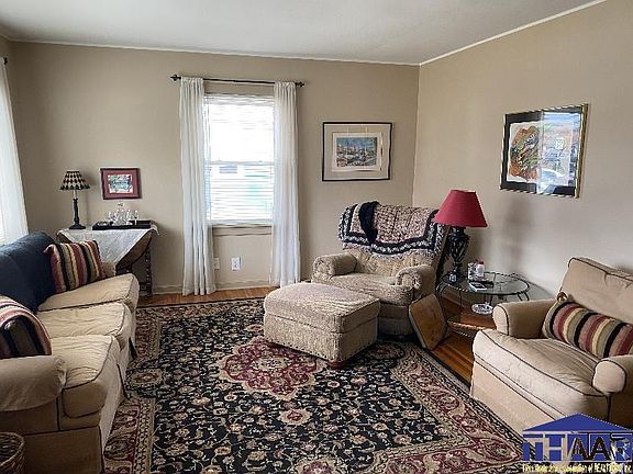 4th image of 1840 S 25th St