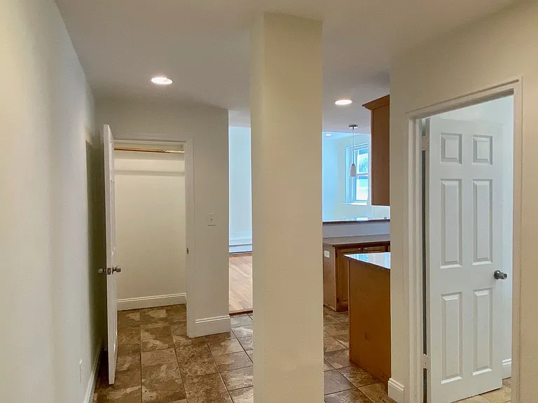 1322 Commonwealth Ave #3D — Photo 3