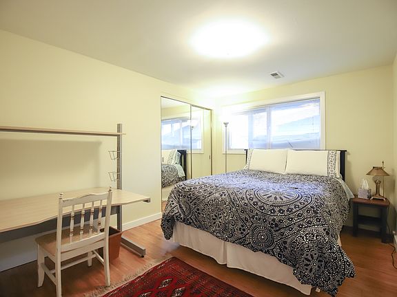 3rd image of 7517 27th Ave NE
