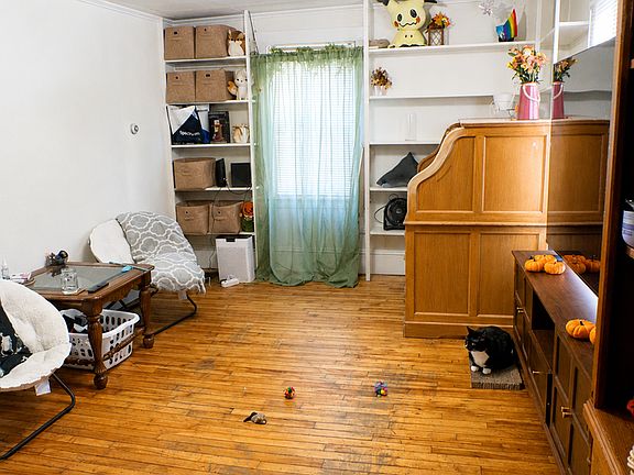 5th image of 71 Pine St #A