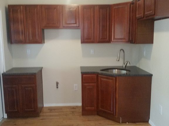 5th image of 951 E 231st St