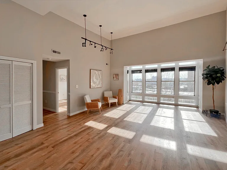 1827 Florida Ave NW #401 — Photo 7