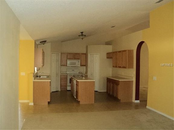 4th image of 2354 Walnut Canyon Dr