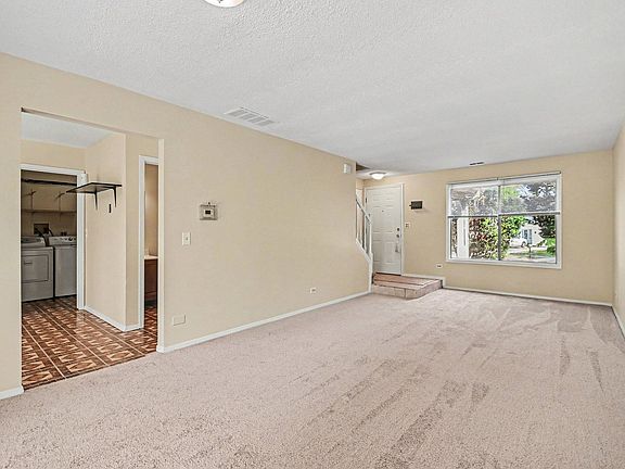 4th image of 43 Stonefield Dr