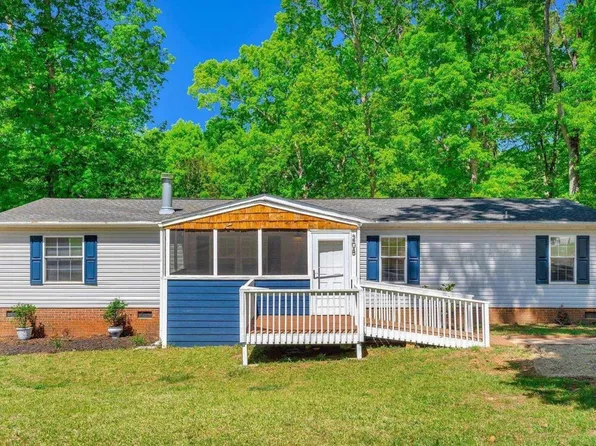 208 Tyler Ct, Easley, SC 29642