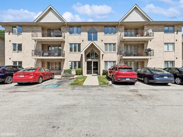 5130 Shadow Creek Dr Unit 8, Oak Forest, IL 60452