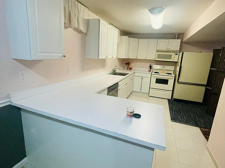 Preakness Dr — Photo 28
