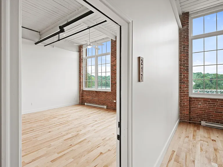 Spinning Mill Lofts — Photo 72
