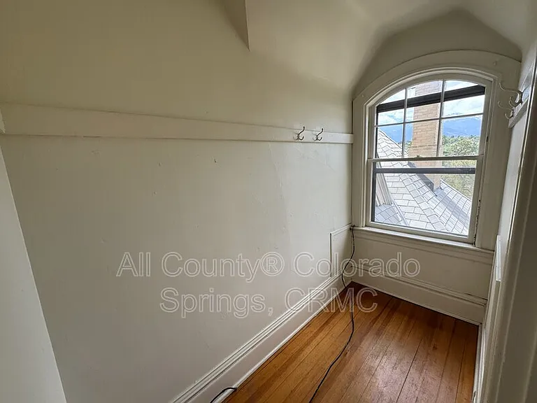 1238 Wood Ave #5 — Photo 9