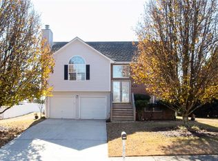 1016 Field View Dr, McDonough, GA 30253
