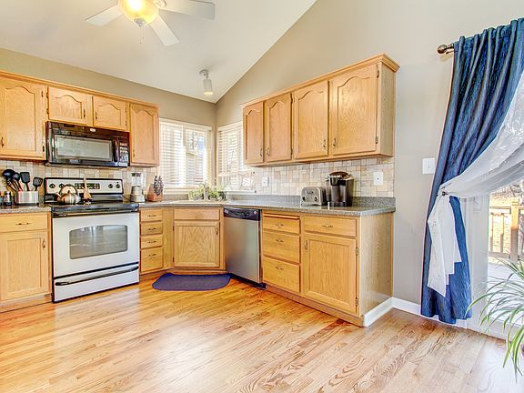 Kitchen with Appliances