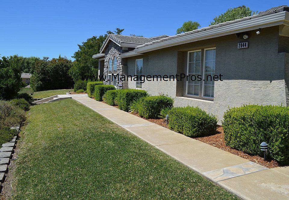 1st image of 2044 Bailey Cir