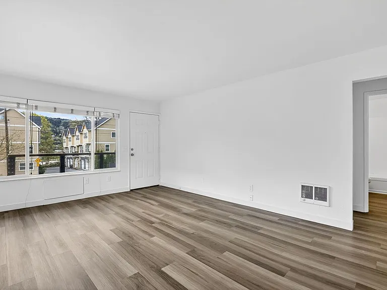 8819 N Edison St — Photo 27