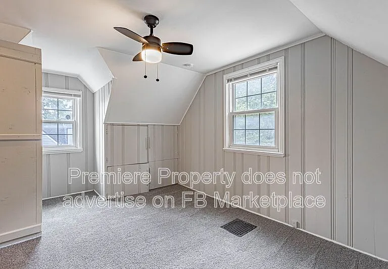 7826 Summit St — Photo 10