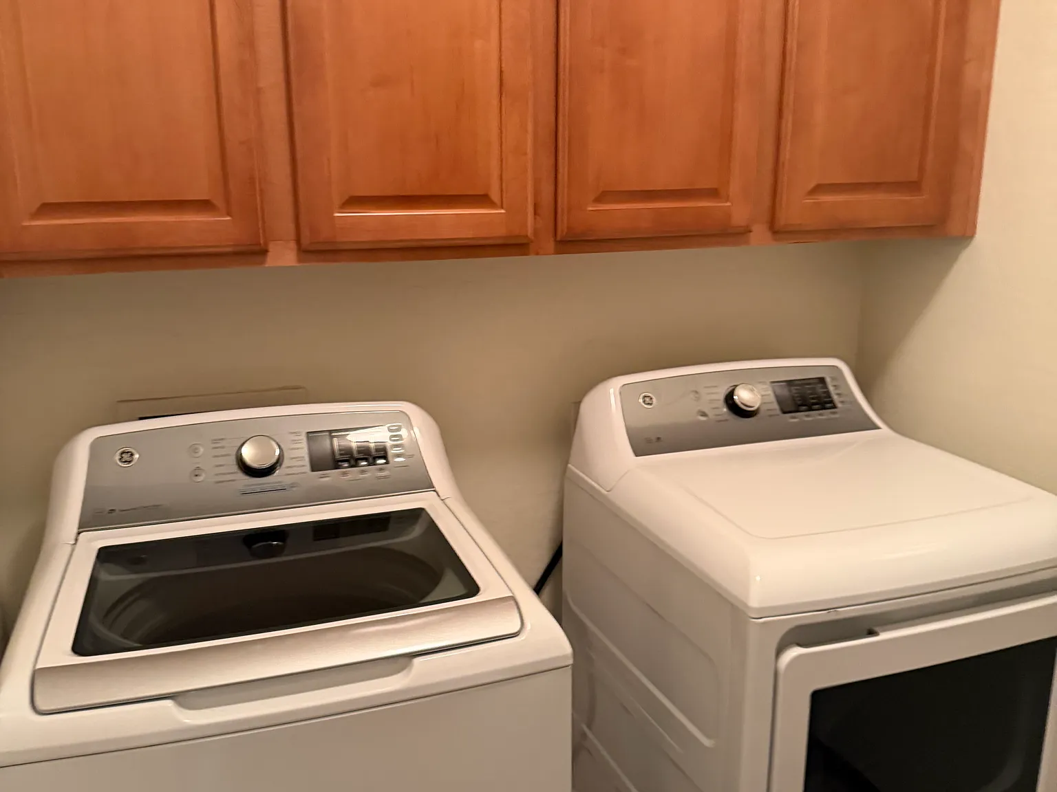 4 bed, 2849 sqft, $2,700 — Photo 1