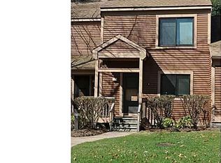 2 Hampton Pl #344, Avon, CT 06001