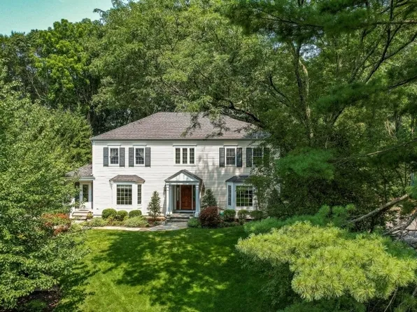 37 Hall Rd, Chatham Twp., NJ 07928