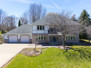 3201 W Twin Willow Ct, Appleton, WI 54914