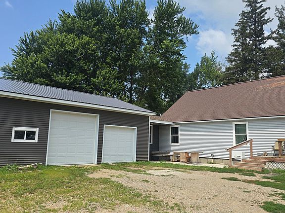 3rd image of 48696 Apple Ave #A
