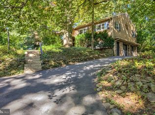112 Angela Dr, New Holland, PA 17557