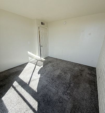 3rd image of 20 N Leonora Ave #202