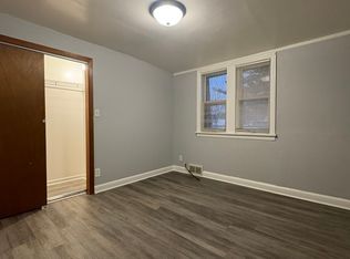 2560 Clinton St #2R5, River Grove, IL 60171