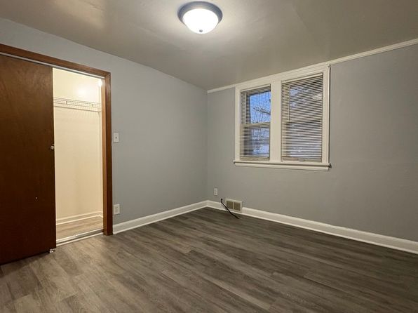 2560 Clinton St #2R5