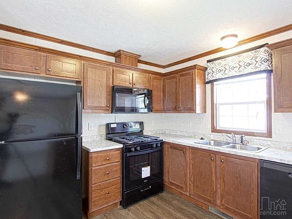 2nd image of 1250 Paree St #627