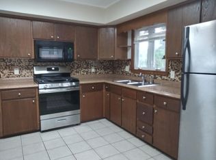 54 Salem Rd, East Hartford, CT 06118