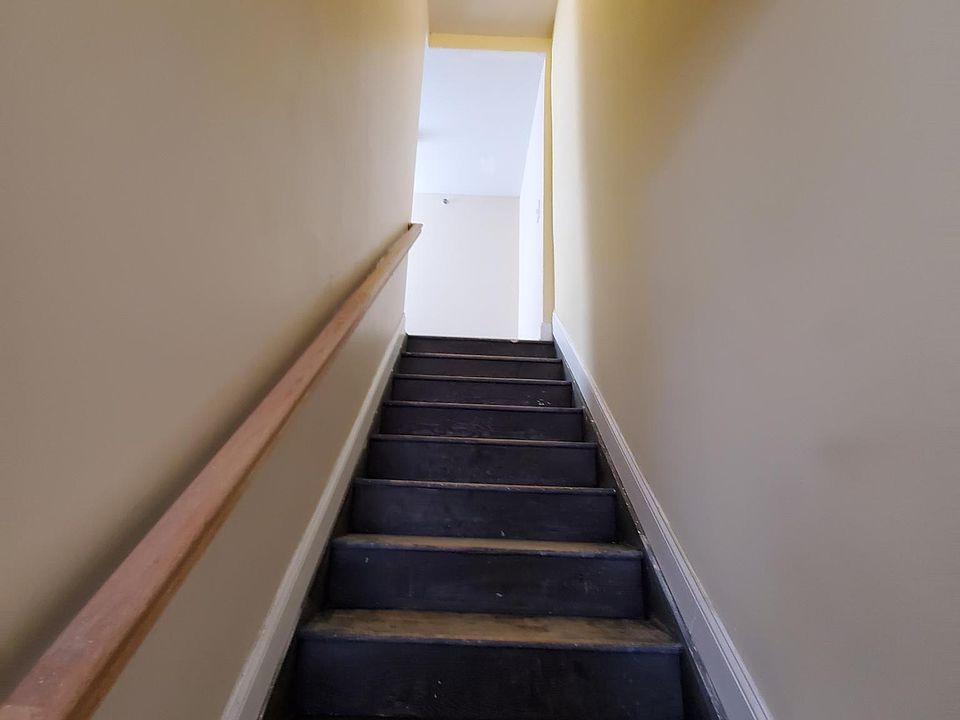 1st image of 1616 Fontain St Floor 2