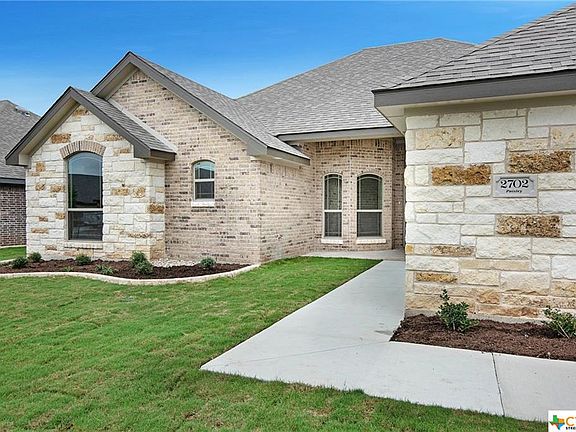 3rd image of 2702 Paisley Dr