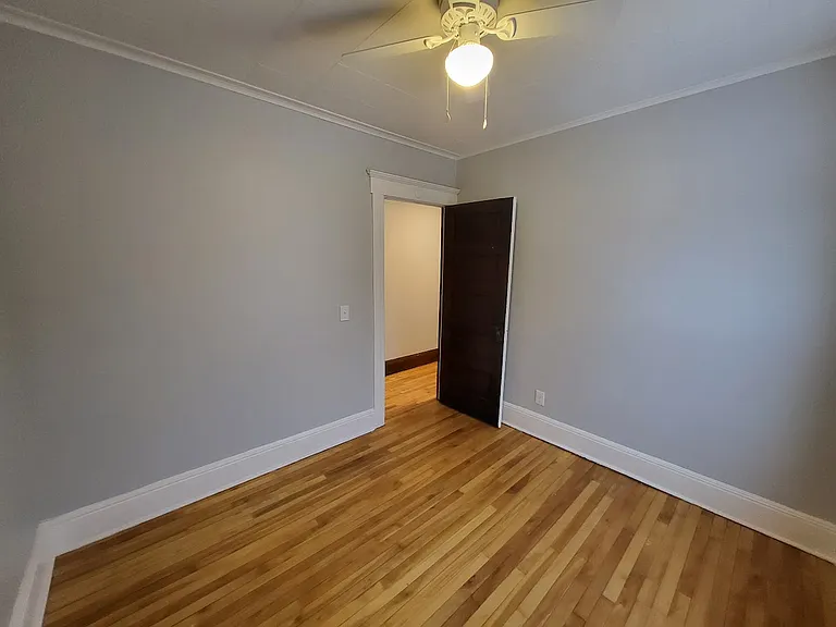 111 Melrose Ave #2 — Photo 18