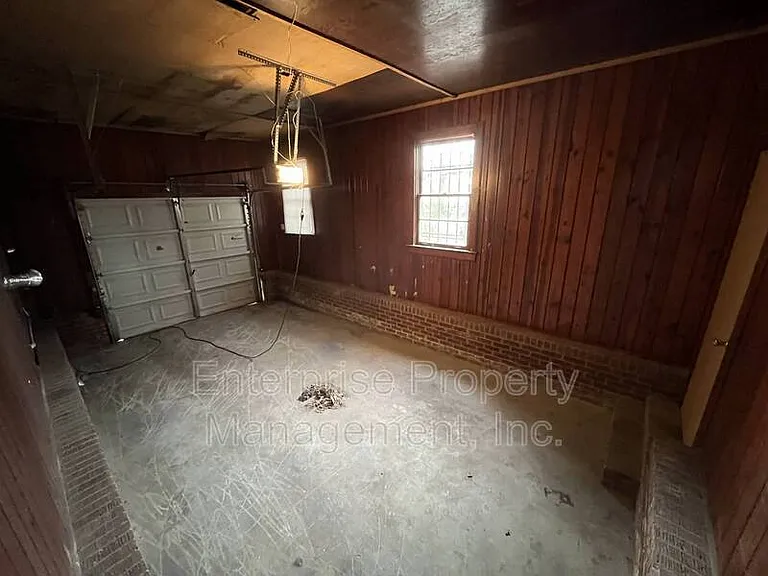 1888 Burnham Ave — Photo 16