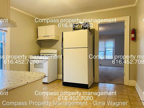 4th image of 114 Lafayette Ave SE #4