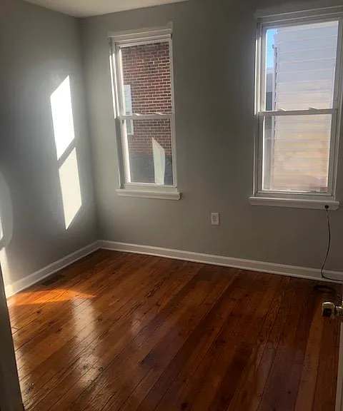 1220 Daly St — Photo 8