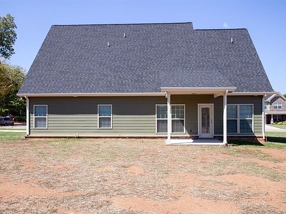 2nd image of 1502 John Lee Ln