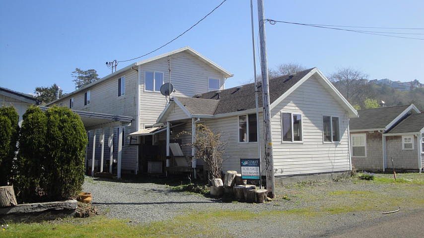 1st image of 120-122 S. Coral St.