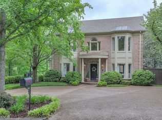 211 Burlington Pl, Nashville, TN 37215
