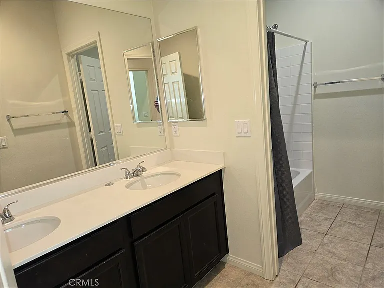 1165 Keystone Pl — Photo 7