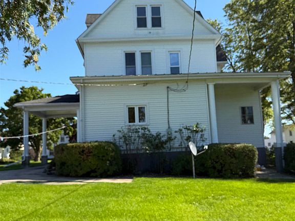 3rd image of 406 Jackson St