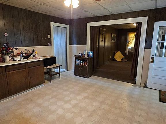 5th image of 409 Highland Ave