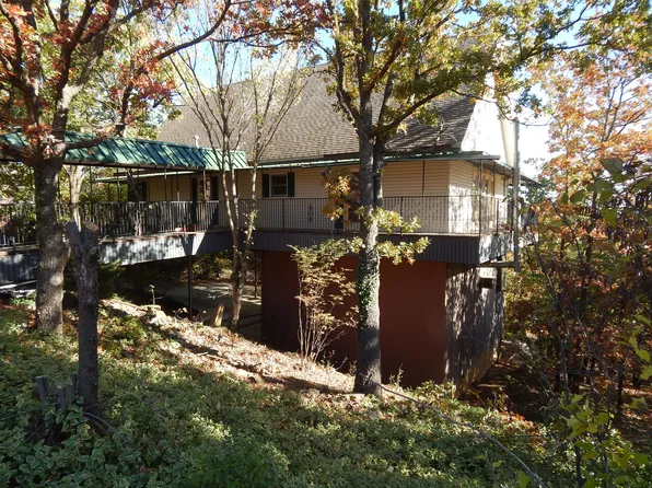 209 N Oak Ridge Dr E, Sand Springs, OK 74063