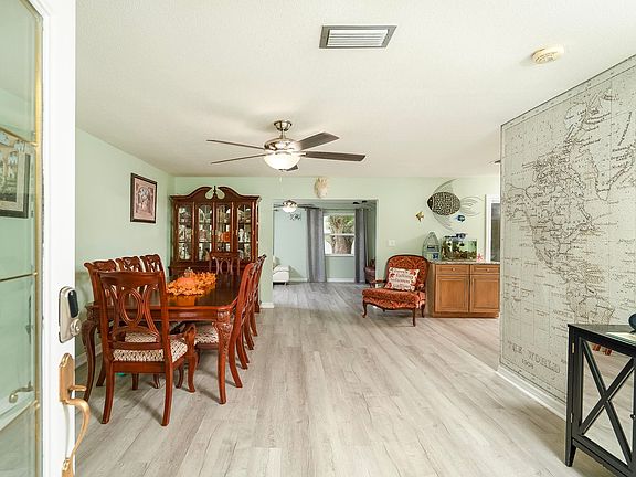 4th image of 216 Baracoa Ct
