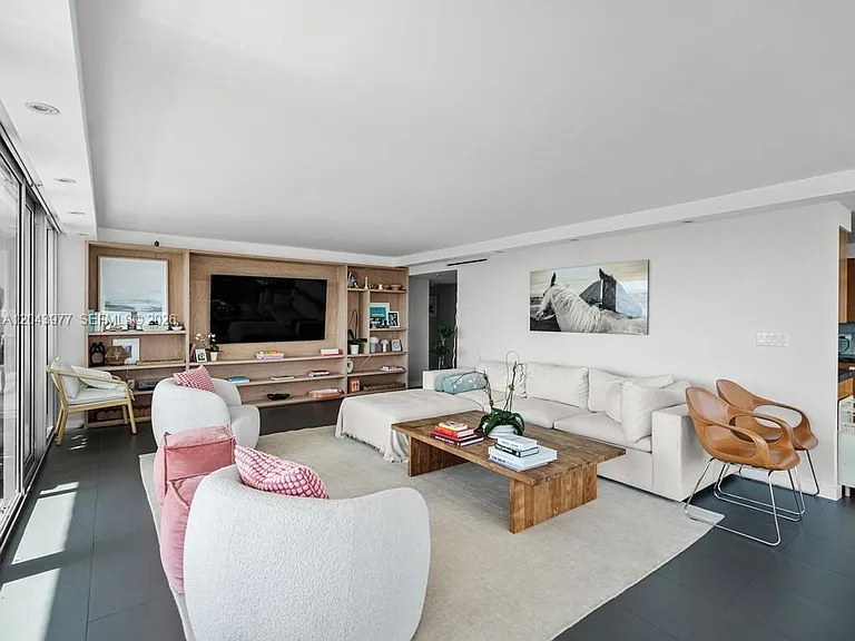 11 Island Ave #1712 — Photo 3